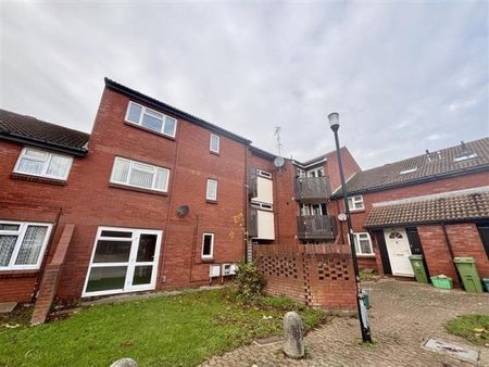 Redwood Court, Cheltenham, GL51 - Photo 5