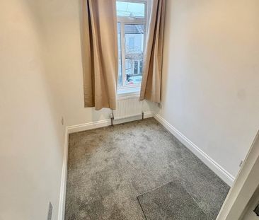 3 Bed Terraced House, Blandford Road, BR3 - Photo 1