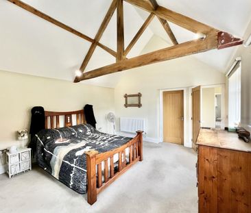 2 bedroom barn conversion to rent - Photo 3