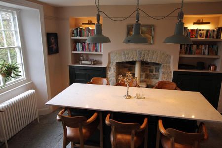 4 bedroom semi-detached house to rent - Photo 3