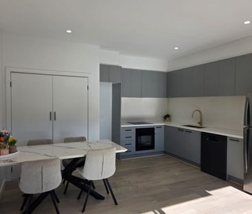 Modern Double-Storey Living in a Quiet Spring Gully Pocket - Photo 4