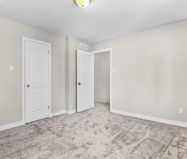 For Lease - 15 Fanterra Way, Hunt Club - South Keys and Area, Ontario - Photo 3