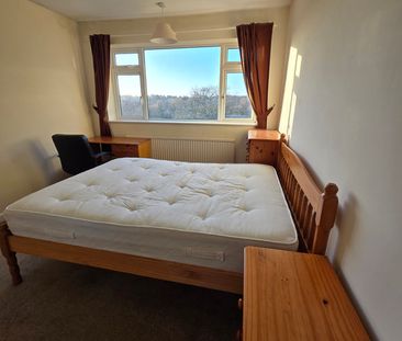 5 bed house to rent in Bluebell Crescent, Norwich, Norwich - Photo 4