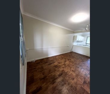 BREAK LEAE - 2 BEDROOM UNIT IN WARBURTON - AVAILABLE NOW!! - Photo 5