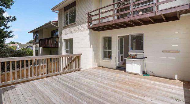 Spacious Townhouse with Bonus Rumpus Room & Multiple Outdoor Areas - Photo 1