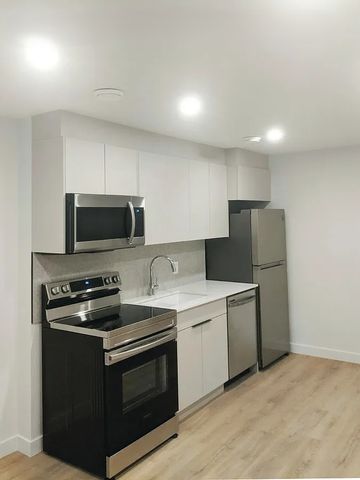 Killarney – a quiet, family-friendly neighborhood close to parks and tennis courts. - Photo 3