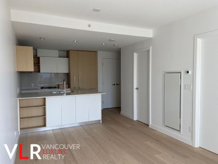 Condo in Burnaby, BC - Photo 2