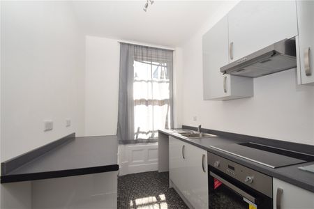 1 bed apartment to rent in Trafalgar Square Flat, Scarborough, YO12 - Photo 2