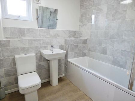 Carew Close, Stratford-upon-Avon - Photo 4