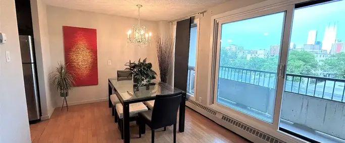 Great location! Modern one bedroom condo walking distance to heart of downtown | 10175 114 Street Northwest, Edmonton - Photo 1