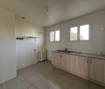 Location Maison 3 pièces 70m² FLEURY LES AUBRAIS 45400 - Photo 5