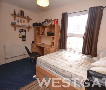 5 Bed - Blenheim Gardens, Reading - Photo 4