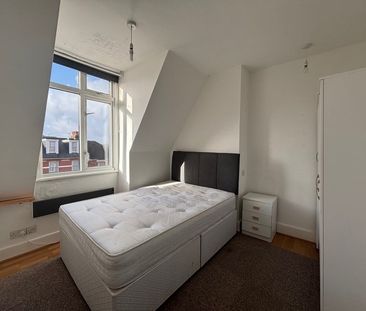 Studio Flat, Gratton Terrace, NW2 - Photo 1