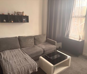 Studio Flat, High Lane, M21 - Photo 4