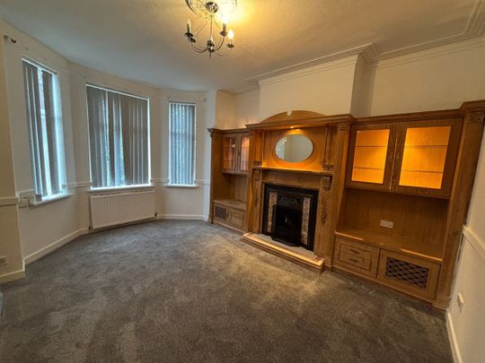 3 Bed Terraced House, Oak Road, M7 - Photo 1