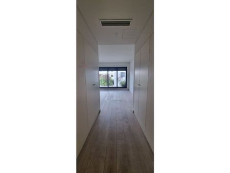 1 bedroom luxury Flat for rent in Calcada do Combro (Santa Catarina), Misericórdia, Lisbon - Photo 5