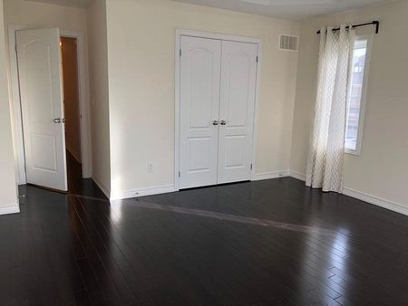 For Lease - 333 Hincks Drive, Milton, Ontario - Photo 5