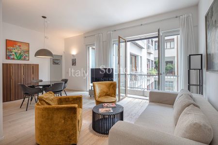 Charming Apartment in the San Babila Area - Photo 2