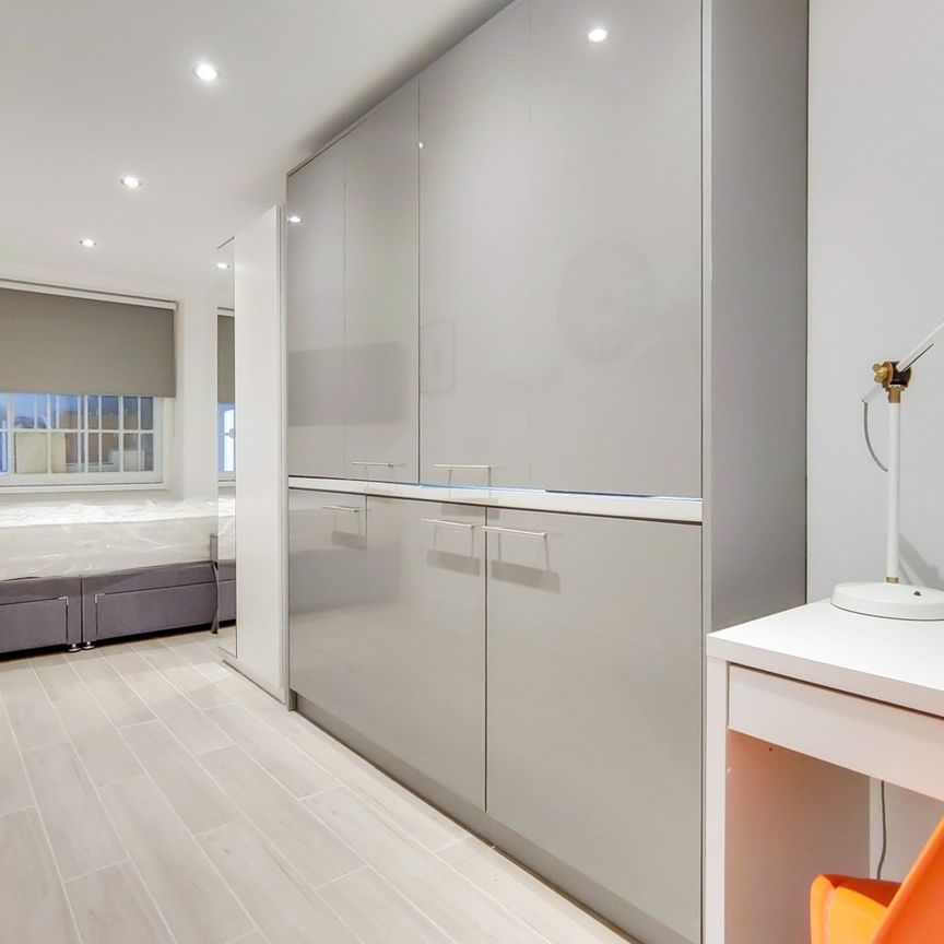 Studio Flat, Gloucester Place, NW1 - Photo 1