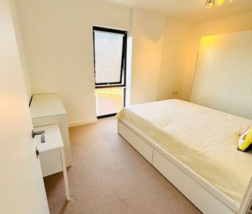 Room in a Shared Flat, Clubhouse Apartments, E14 - Photo 4