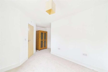 Vulcan Drive, The Parks, Bracknell, Berkshire, RG12 - Photo 3