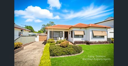 FAIRFIELD WEST CHARM! - Photo 5