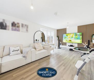4 bedroom detached house to rent - Photo 2