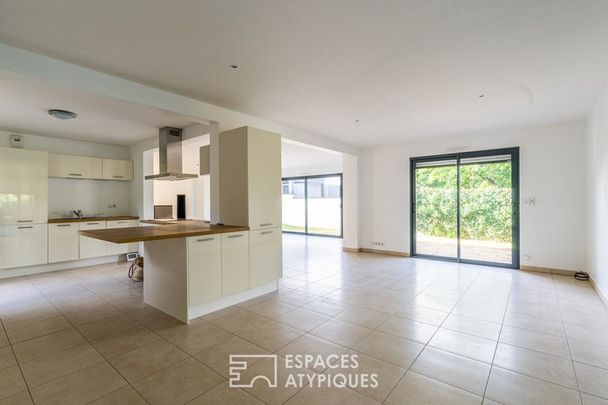 À louer - Maison d'architecte à Saint-Herblain - Photo 1
