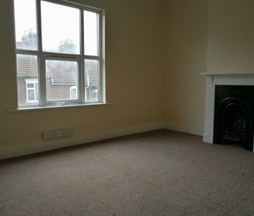 3 Bed Terraced House, Winsdon Road, LU1 - Photo 3