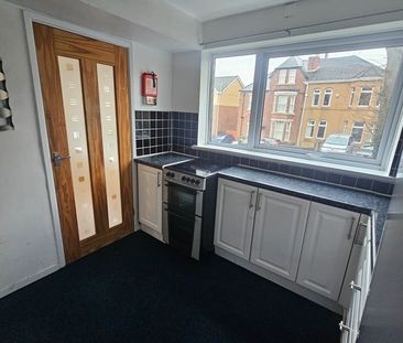 2 Bed Flat, Kings Mount, CH43 - Photo 3