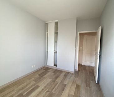 Location Appartement 3 pièces 67m² - Photo 2