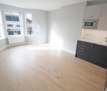 2 bedroom Two Bedroom Apartment to rent - Photo 3