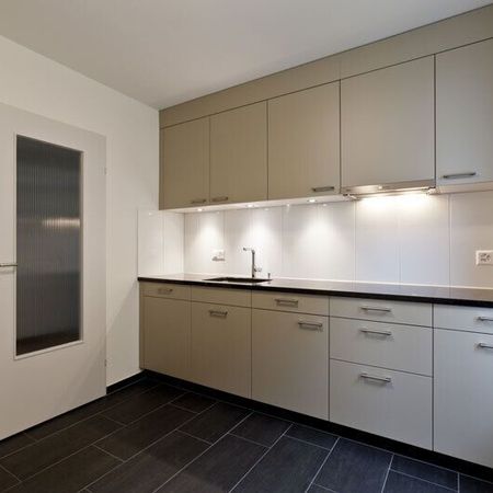 Great jewel in a popular residential area – with roof terrace! - Foto 3