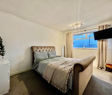 Landseer Way, Leeds - Photo 4