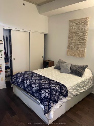 8 Gladstone Lofts - Photo 5