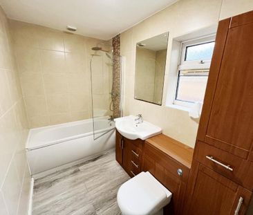 2 bedroom terraced house to rent - Photo 6