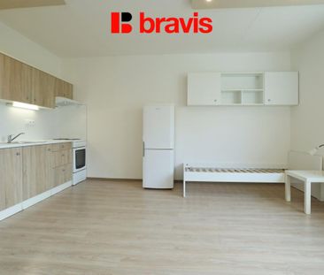 Pronájem bytu 1+kk 33 m2 - Fotografie 2