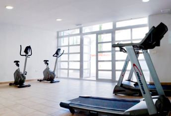 For long-term rent: apartment in Javea, Golden Garden urbanization, with 2 bedrooms and a pool.