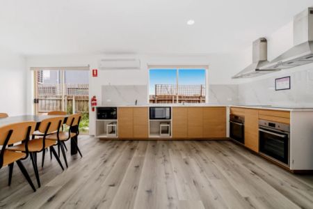 15 Kings Court, Melbourne - Photo 5