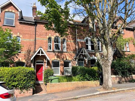 5 bedroom terraced house to rent - Photo 2