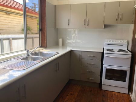 Charming 3-Bedroom Home in a Prime Location - Photo 3