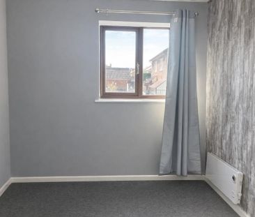 2 bedroom semi-detached house to rent - Photo 3