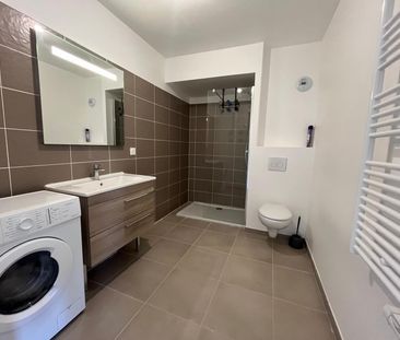 Location Appartement 2 pièces 42m² NICE 06200 - Photo 6