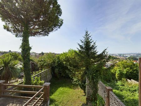 4 bedroom terraced house to rent - Photo 4