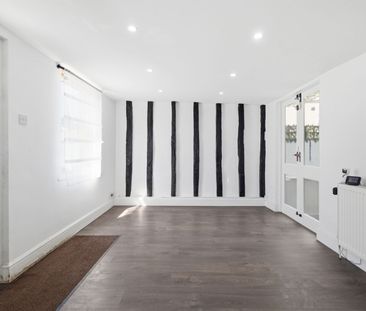 2 Bedroom Mid Terraced House To Rent - Photo 1
