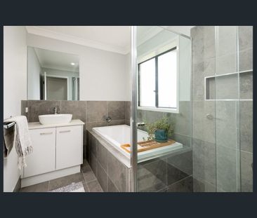 A Warm and Welcoming Family Retreat in the Camelot Estate - Photo 4