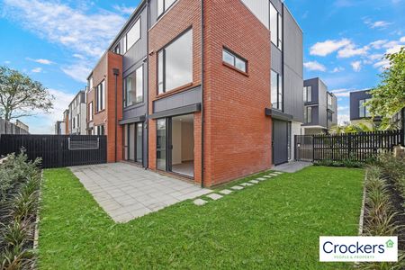 Brand New 3 Bedroom 2 Bathroom property - Photo 3