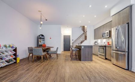 For Lease - 36 Bruyeres Mews Unit# TH06, Toronto, Ontario - Photo 4