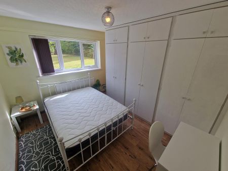 2 bedroom flat to rent - Photo 5