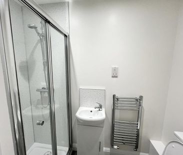 1 bedroom house of multiple occupation to rent - Photo 2